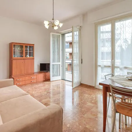 1 Bedroom Amazing In Apartment